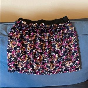 Super cute skirt!